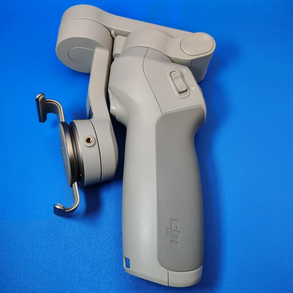 DJI OM 4 SmartPhone Gimble 3 Axis Stabilizer New Open Box Fully Tested